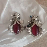 سنجاق سینه قدیمی