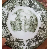 اردو خوری و بشقاب دیواری
