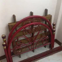 تخت خواب یک نفره