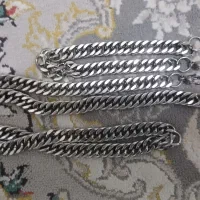 گردنبند و دستبند