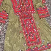 لباس دست دوز
