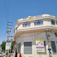 واحد تجاری اداری زیر همکف میدان معلم ۱۳۵ متری