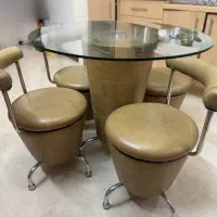 میز صبحانه خوری شیشه ای و چرمی چهار نفره ترک