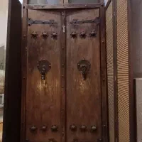 درب چوبی قدیمی