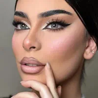 آموزش خود آرایی حرفه ایی ظرفیت محدود