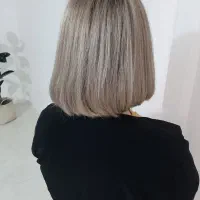 سالن زیبایی آراناز با ۱۵ سال سابقه کاری
