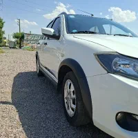 سواری کویئک R مدل  ۱۴۰۲ سفید مشکی