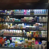 فروش یخچال پرده‌ هوا ۲ متری کم کار