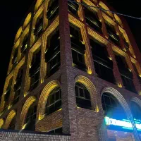 آپارتمان، 128 متر، خیابان قدس، 25 متر تراس
