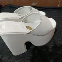 صندل نو