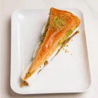 همکاری در کافه باقلوا