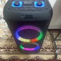 اسپیکر تمیز.