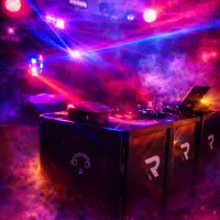 dj خدمات تخصصی ،دیجی کیفیتی تضمینی DJ