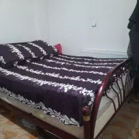 تخت دونفره فلزی