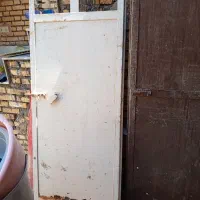 چراغ مربعی سالم دارم چهارتا هستن