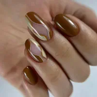 آموزش تخصصی ناخن با کار آموزی رایگان