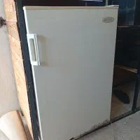 یخچال آزمایش کوچک