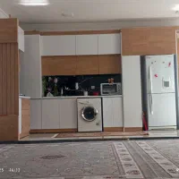 کابینت مدرن دو رنگ زیر سقف
