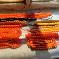 تسبیح های ۱۰۱و۳۳ عددی کهربا و سندلوس