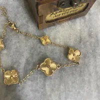 بدلیجات مشابه طلا  انگشتر و دستبند ست ونکلیف
