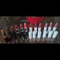 فروش رژلب های بدون سرب کاملا طبیعی با نصف قیمت