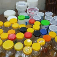 ظروف پلاستیکی و قوطی خالی شیر