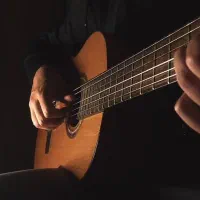 آموزش و تدریس خصوصی گیتار در منزل شما
