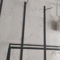 رگال دیوارکوب با پایها