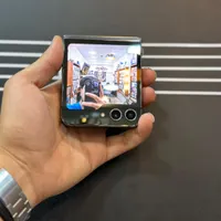 سامسونگ Galaxy Z Flip5 با حافظهٔ ۵۱۲ گیگابایت|موبایل|تهران, هفت حوض|دیوار