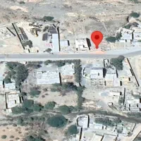 ۶۰۰ متر زمین