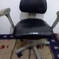 صندلی گردان اداری