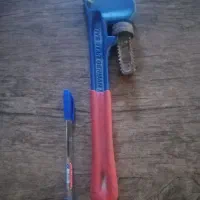آچار شلاقی لوله گیر فرانسه