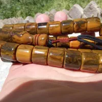 تسبیح کهربا و سندروس