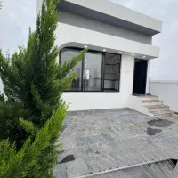 ویلا-نما-مدرن-نزدیک-به-جاده-اصلی-130متری