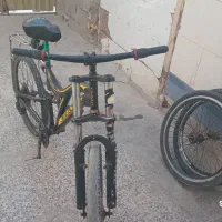 دوچرخه سالم و5عدد چرخ وتنه