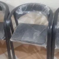 سه عدد صندلی