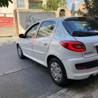 پژو ۲۰۷ TU5 مدل ۱۴۰۲ سفید تمیز و بی‌رنگ