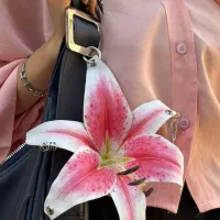 چارم آویز لیلیوم