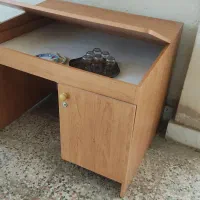 میز مطالعه عالی و کاربردی