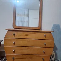 میزآرایش و کمد لباس