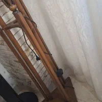 آباژور ایستاده