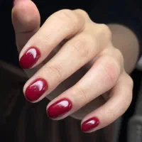 مدل کاشت و ترمیم ناخن در سالن