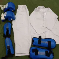 لباس کاراته و تکواندو