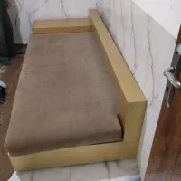 تخت چوبی