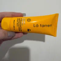 کرم اصل لافارر
