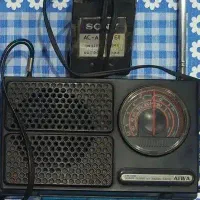 رادیو جیبی دهه ۶۰ تعداد ۴ دستگاه،۴ عکس