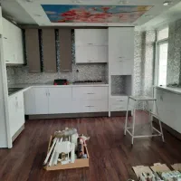 فروش و اجرای کاغذ دیواری و ترموال و ماربل شیت