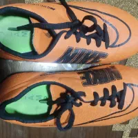 فروش کفش سالن و چمن