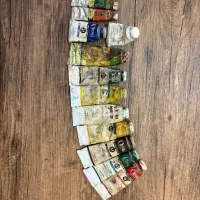 رنگ روغن،ابرنگ،ماژیک راندو، ورنی،مداد و پودر کنته
