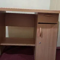 میز تحریر و میز کامپیوتر